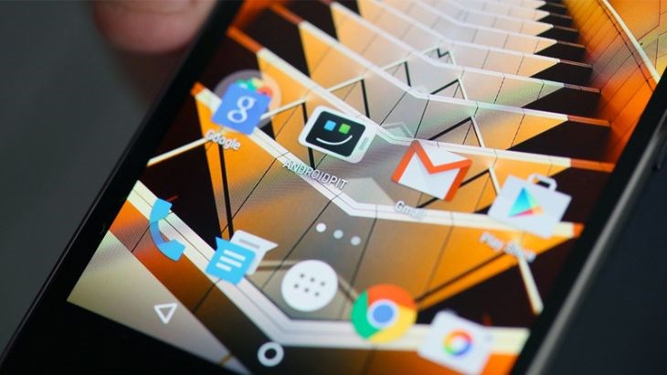 Google Pixel là dòng điện thoại với tấm nền cảm ứng là POLED