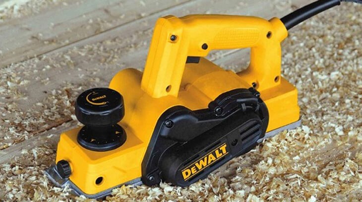 Máy bào gỗ Dewalt D26676-B1 550W được bán với giá 3.433.000 đồng (cập nhật 25/02/2023, có thể thay đổi theo thời gian)