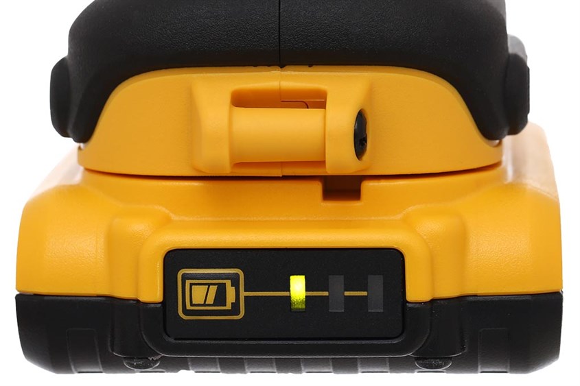 Máy cắt rung đa năng Dewalt DCS355D2-KR 18V có đèn báo pin tiện lợi