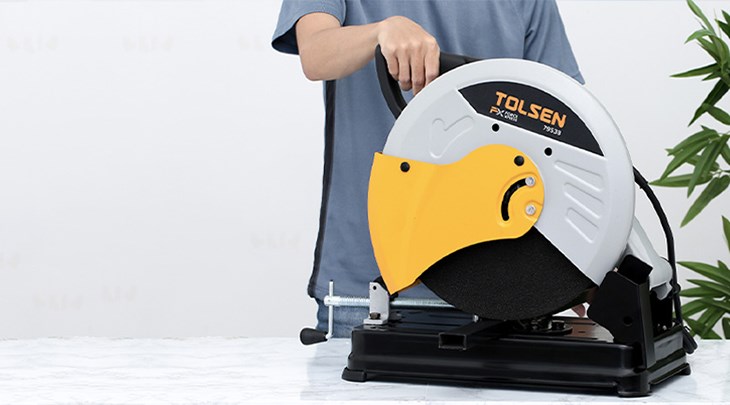 Máy cắt sắt Tolsen 79538 2500W ốc điều chỉnh độ nghiêng, linh hoạt sử dụng để cắt nhiều góc độ khác nhau