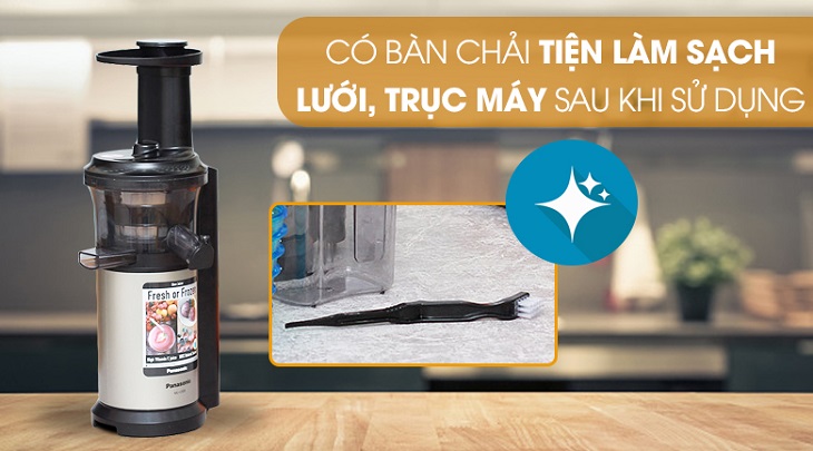 Máy được trang bị bàn chải để làm sạch lưới lọc, trục máy tiện dụng hơn