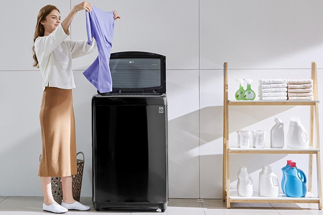 Máy giặt cửa trên khiến quần áo dễ bị xoắn