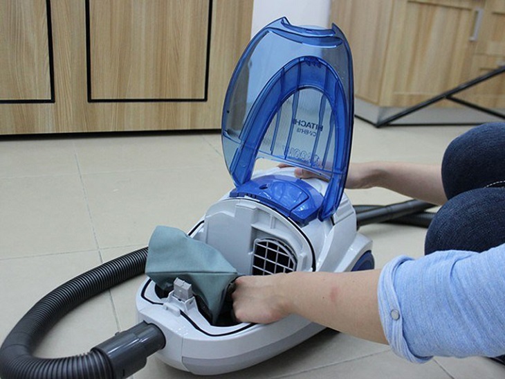 Kiểm tra, vệ sinh túi chứa bụi định kỳ góp phần tăng tuổi thọ và duy trì khả năng hút ở trạng thái như mới