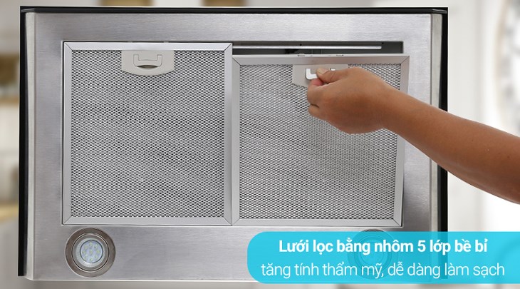 Máy hút mùi kính cong Electrolux EFC936GAR sở hữu lưới lọc bằng chất liệu nhôm 5 lớp bền bỉ, dễ làm sạch