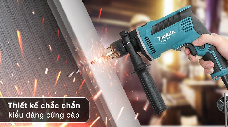 Máy khoan búa điện Makita M8103KX2B 430W có thiết kế gọn nhẹ với khối lượng chỉ 1.8 kg