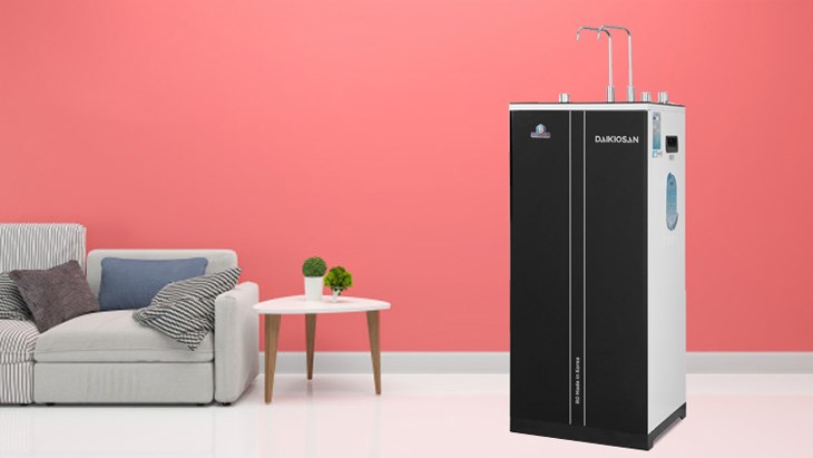 Máy lọc nước RO nóng nguội lạnh Daikiosan DXW-32709H 9 lõi  có thiết kế hiện đại, sang trọng, phù hợp nhiều không gian