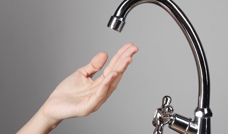 Máy chạy bình thường nhưng không ra nước hoặc ra rất yếu