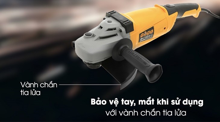Máy mài góc Tolsen 79524 2350W được trang bị vành tia chắn lửa nhằm bảo vệ an toàn cho người dùng khi làm việc