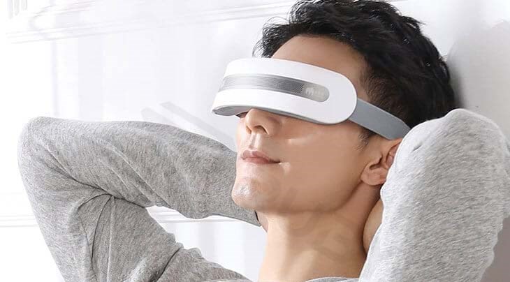 Máy massage mắt Nhật Bản giúp bạn giảm mệt mỏi cho đôi mắt, giúp dễ chìm vào giấc ngủ