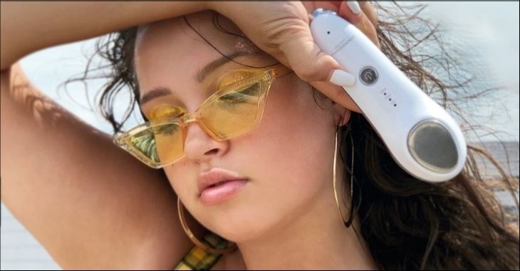 Máy massage đẩy tinh chất Touch Beauty TB1389 sở hữu thiết kế nhỏ gọn, tiện lợi mang đi làm, đi du lịch hoặc công tác xa