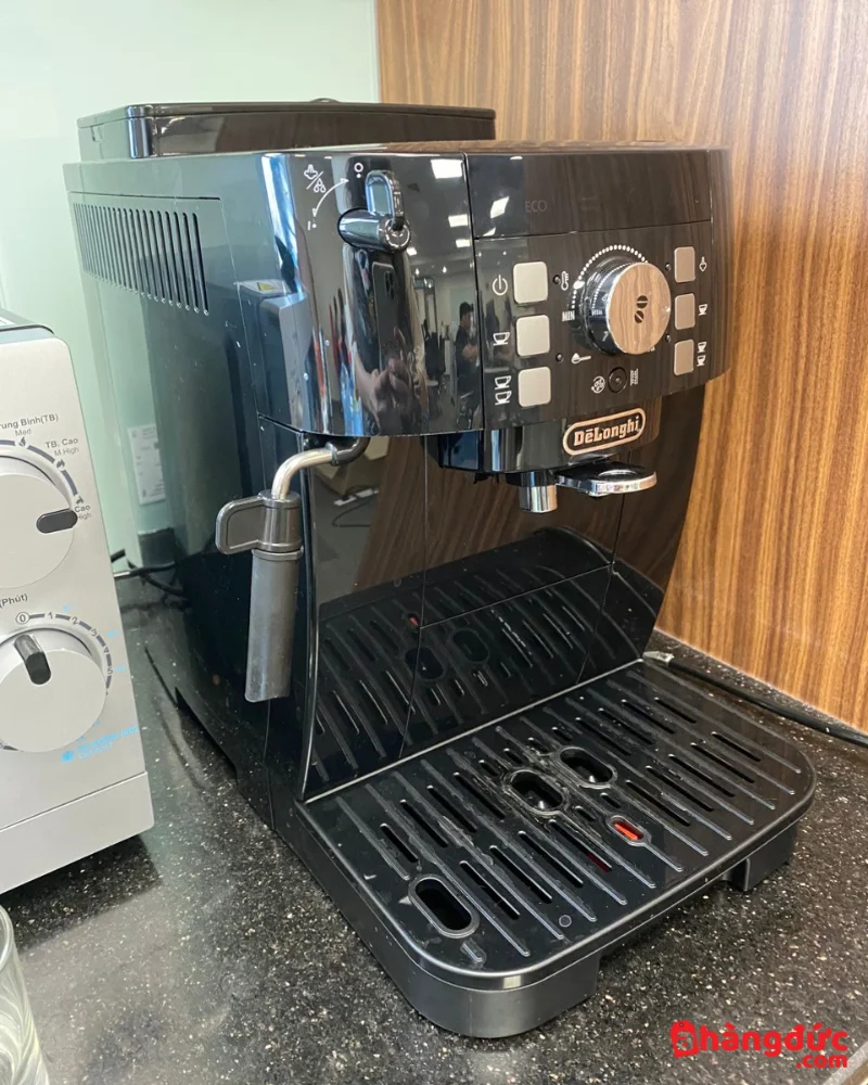 Máy pha cà phê Delonghi Magnifica S ECAM22.110.B Máy pha cafe Delonghi ECAM 22.110.B - Ảnh thực tế
