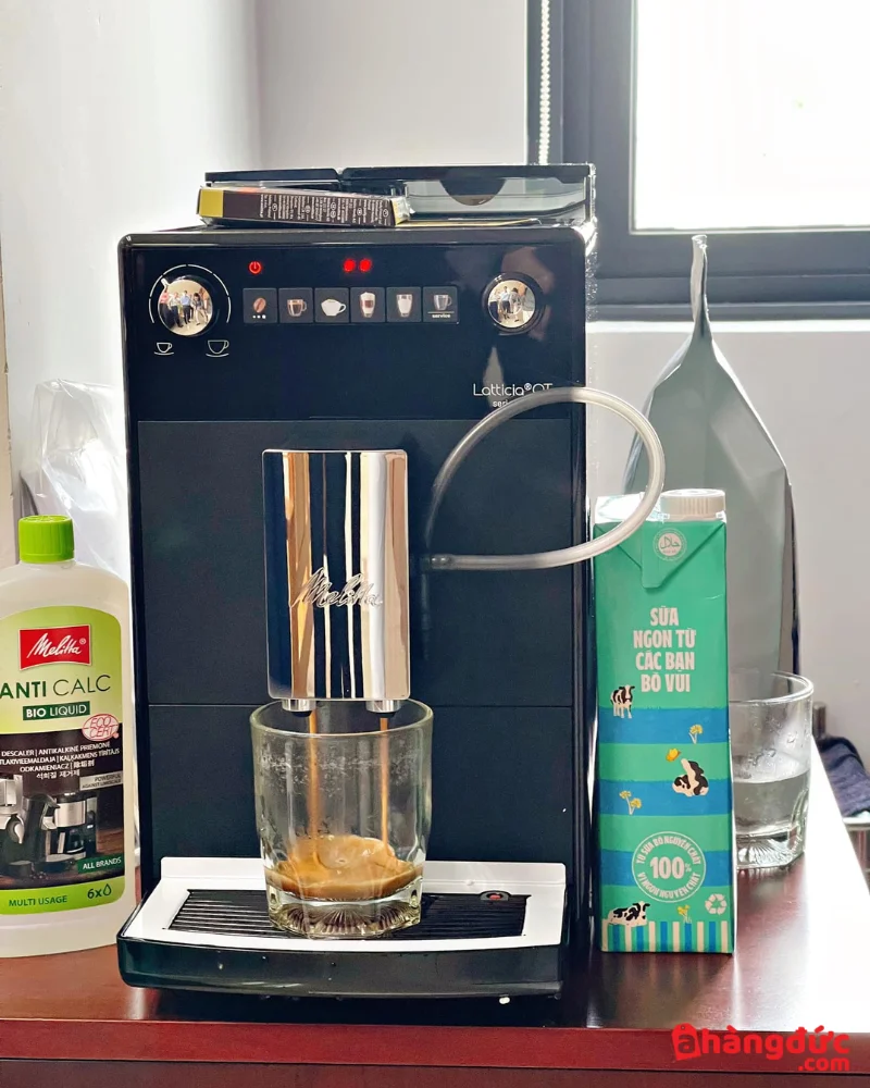 Máy pha cà phê tự động Melitta Latticia OT Ảnh thực tế của máy pha cà phê tự động Melitta Latticia OT