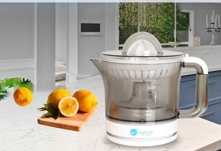Đôi lúc sản phẩm gây ra tiếng ồn nếu vắt những loại cam to và cứng