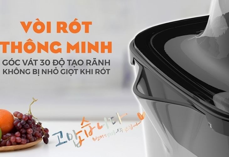 Vòi rót thông minh là một ưu điểm của sản phẩm giúp không bị nhỏ giọt rót nước cam ra
