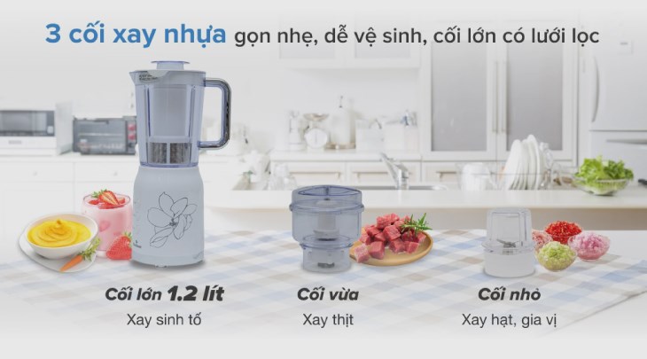 Máy xay sinh tố đa năng BlueStone BLB-5335W được trang bị 3 cối xay, đáp ứng tốt mọi nhu cầu làm bếp của bạn