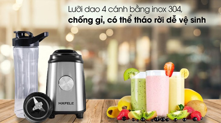 Máy xay sinh tố Hafele được trang bị lưỡi dao 4 cánh sắc bén, giúp xay nhuyễn mịn nhiều loại nguyên liệu