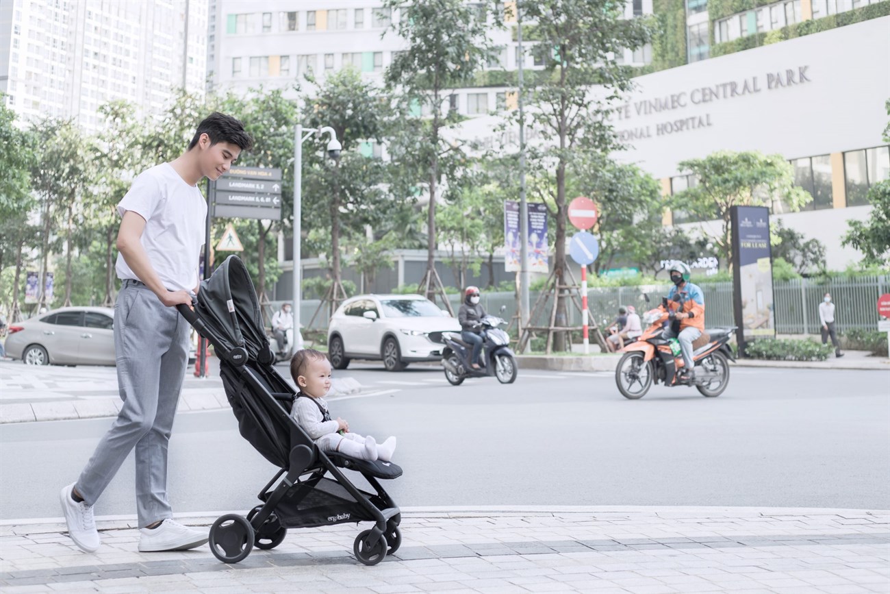 Nếu phanh xe bị hỏng và gặp tình trạng bị lờn hay trơn trượt, bạn không nên để bé sử dụng