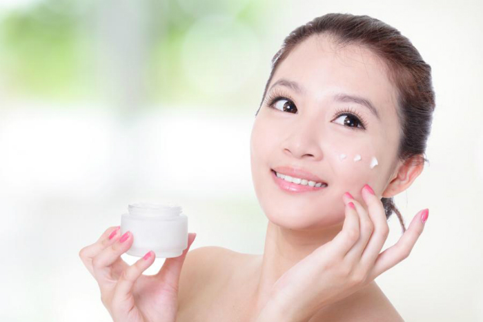 Sữa dưỡng da góp phần cho tóc óng mượt