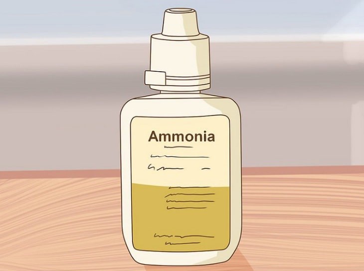 Sử dụng amoniac để tẩy vết cỏ xanh