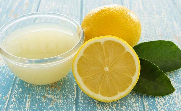 Dùng nước cốt chanh cho dao gỉ sét