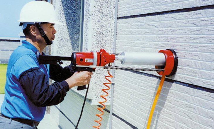 Bạn có thể kết hợp mũi khoan rút lõi bê tông với nhiều phụ kiện đi kèm