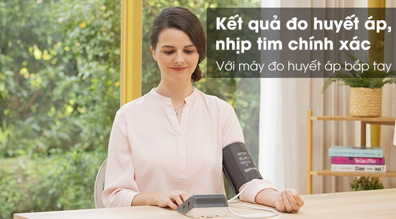 Khi đo huyết áp bằng máy đo huyết áp tự động Microlife B6 Advanced, bạn nên kiểm tra lại tư thế đo để chỉ số đo chính xác nhất