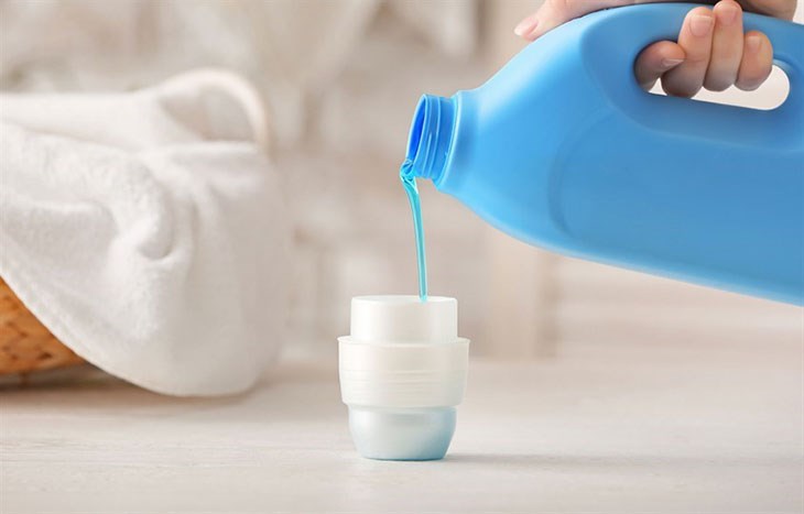 Nước giặt dễ hòa toàn, bảo vệ sợi vải, an toàn cho làn da và tiết kiệm điện nước