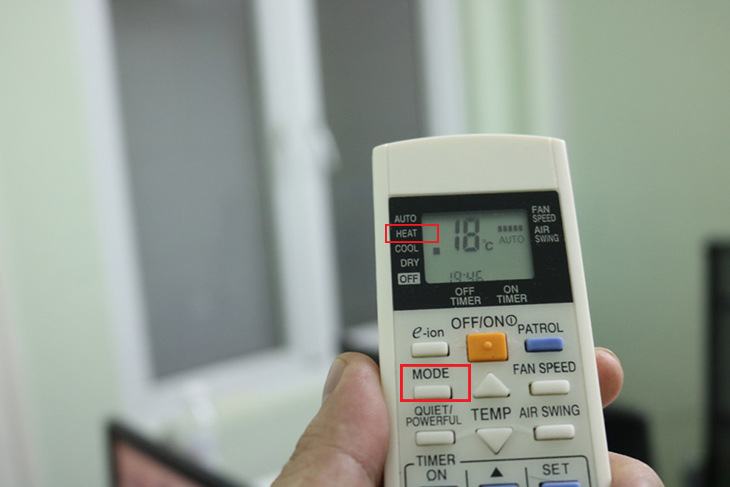 Remote máy lạnh 2 chiều điều khiển chế độ sưởi ấm qua nút MODE