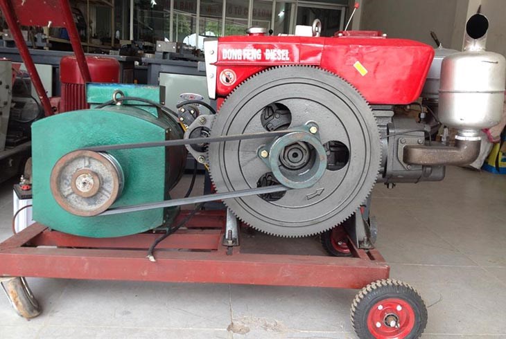 Máy phát điện chạy bằng dầu phù hợp cho khu công nghiệp, nhà máy sản xuất, bệnh viện, công trường