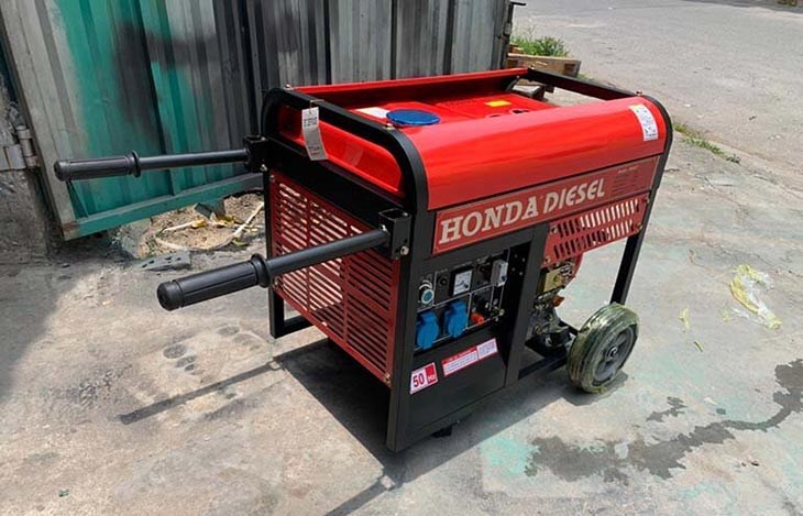Máy phát điện chạy bằng dầu tốn kém nhiều chi phí bảo dưỡng