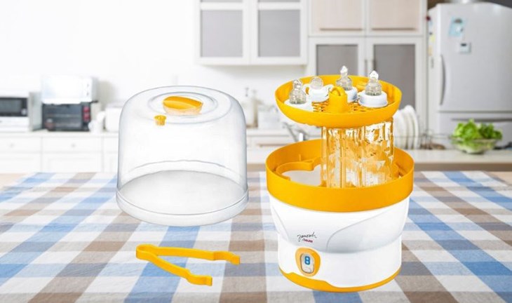 Máy tiệt trùng bình sữa Beurer có khả năng tiệt trùng nhanh chóng trong 7 phút giúp tiết kiệm thời gian