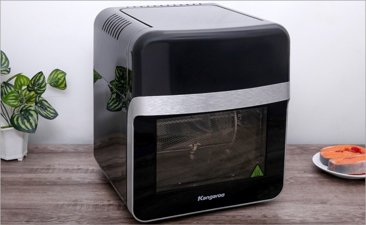 Lò chiên không dầu Kangaroo KG12AF6A 12.5 lít sở hữu công nghệ làm nóng bằng không khí nóng đối lưu, giúp thức ăn chín đều các mặt, nóng hổi thơm ngon