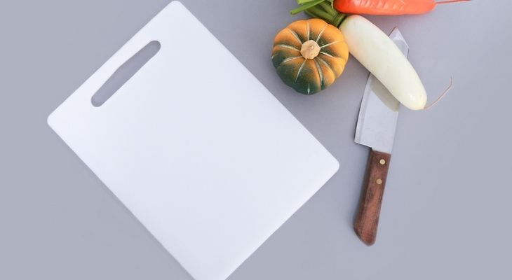 Thớt nhựa Pioneer TH 001 được làm từ nhựa nguyên sinh LDPE