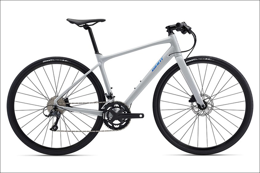 Đạp xe bằng xe đạp đường phố Touring Giant Fastroad SL 2 (2022) giúp tinh thần luôn thoải mái, tích cực