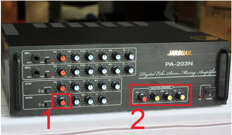 Điều chỉnh nút Volume trên phần Music và nút Volume của phần Master (Tổng)