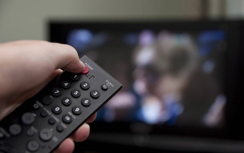 Kiểm tra remote xem có bị hết pin và đang hoạt động bình thường không