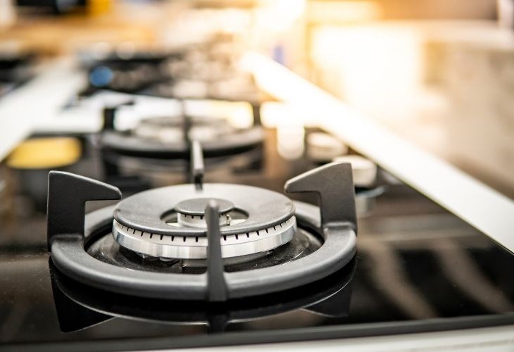 Bếp ga có đánh lửa nhưng không lên lửa có thể do bạn không mở van gas đủ lớn