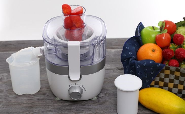 Máy ép trái cây Midea MJ-JE35 được trang bị khóa đảm bảo an toàn cho người dùng