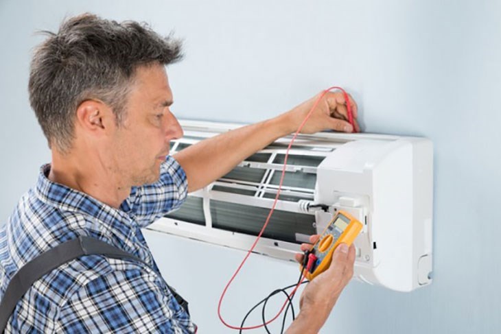 Bạn nên liên hệ đến trung tâm bảo hành của LG hoặc đơn vị sửa chữa máy lạnh uy tín để được hỗ trợ sửa lỗi này sớm nhất