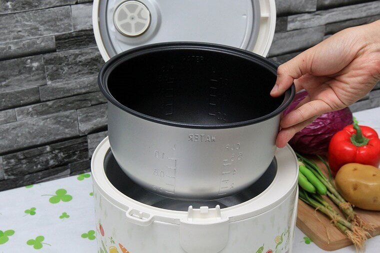 Chất lượng nồi kém có thể làm cơm cháy khét khi nấu