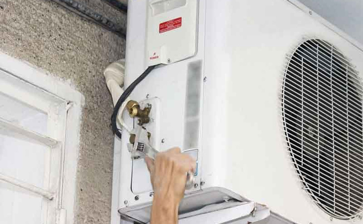 Quạt gió của dàn nóng gặp sự cố