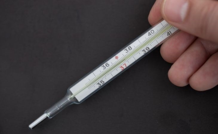 Nhiệt kế thủy ngân khó khăn trong việc đọc nhiệt độ