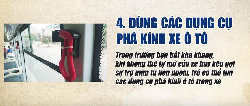 Dùng các dụng cụ phá kính xe ô tô