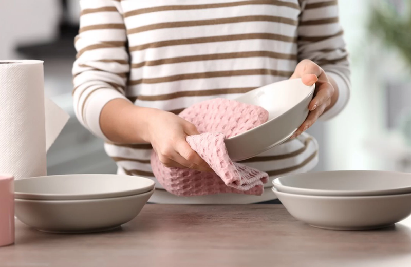 Sử dụng khăn lau bẩn