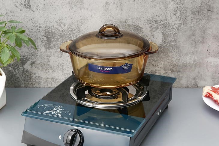 Nồi thủy tinh nắp thủy tinh 21 cm Luminarc Amberline Granite 2 lít phù hợp sử dụng trên nhiều loại bếp khác nhau