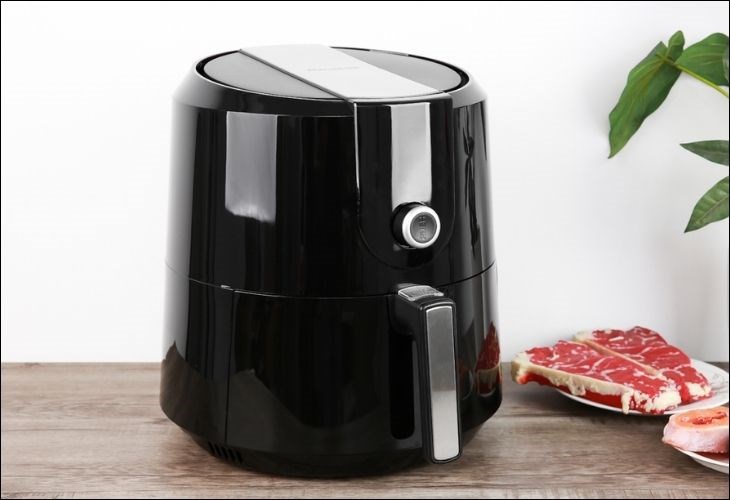 Nồi chiên không dầu Kangaroo KG55AF1A 5.2 lít có giá 1.990.000 VNĐ (cập nhật 05/2023, có thể thay đổi theo thời gian), phù hợp với nhiều gia đình