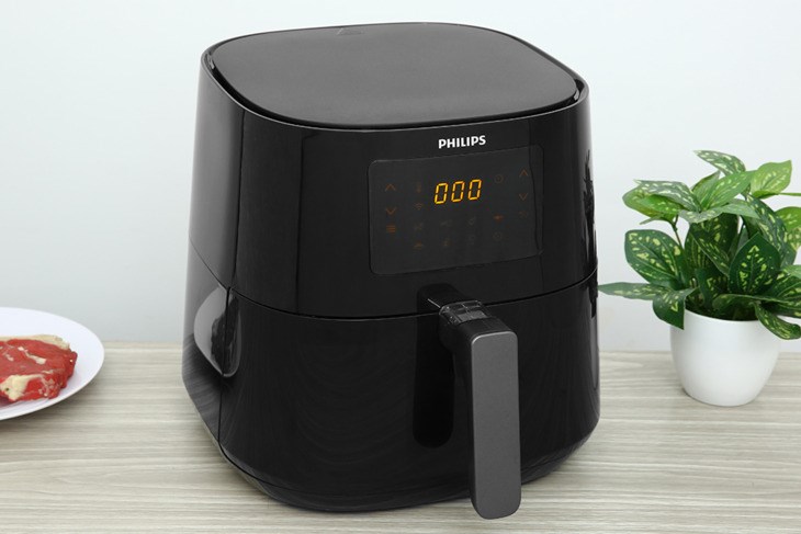 Nồi chiên không dầu Philips HD9280/90 6.2 lít sở hữu tông màu đen bóng đơn giản, dễ bố trí cho nhiều không gian bếp có phong cách khác nhau