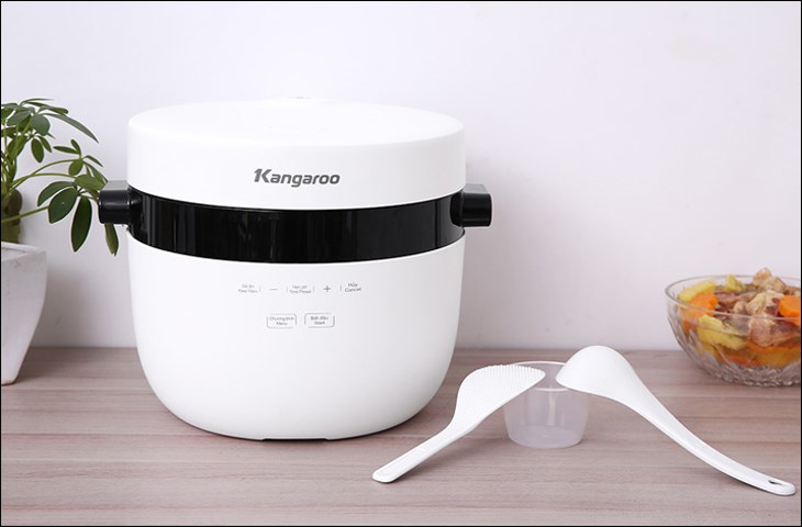 Nồi cơm điện tử Kangaroo 1.8 lít KG18DR9 được trang bị 9 chức năng cài đặt sẵn hỗ trợ thực hiện đa dạng món ăn