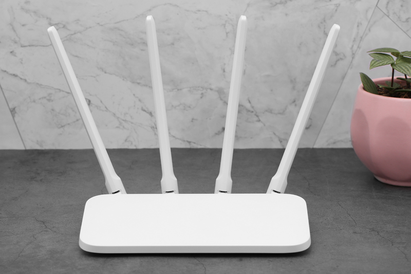 Router Wifi Chuẩn N Xiaomi 4C dùng để chuyển các gói dữ liệu đến các thiết bị đầu cuối