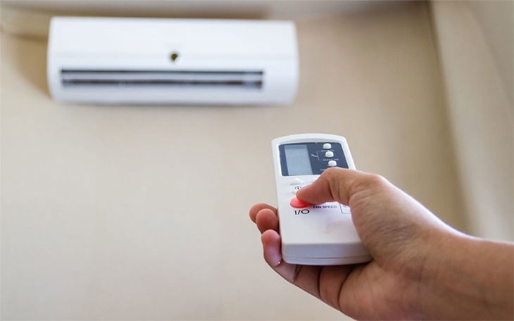 Bật tắt điều hòa thường xuyên có thể gây ra các dao động điện áp làm giảm tuổi thọ của máy